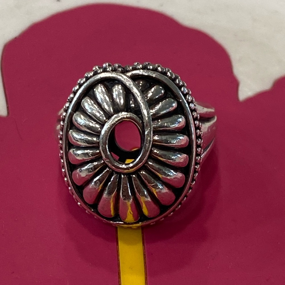 Lagos fluted Chi Chi sterling silver ring size 7